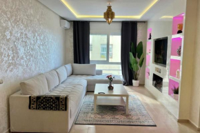 N9 Appartement de Trois Chambres avec Espace et Style pour un Séjour Mémorable